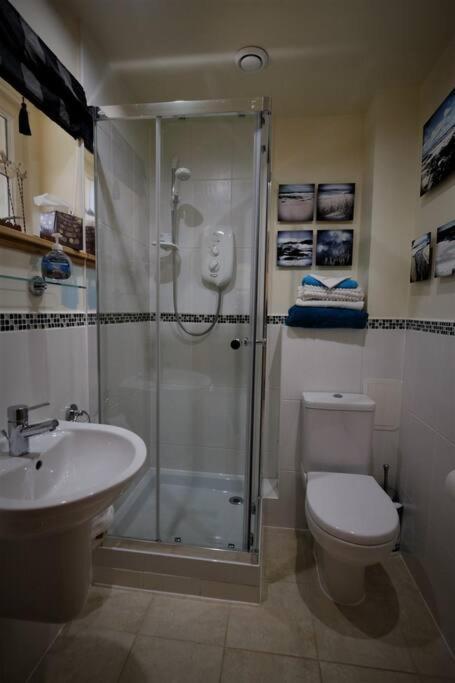 Loch Lomond Unique Selfcontained Bed+Bathroom Alexandria Eksteriør billede